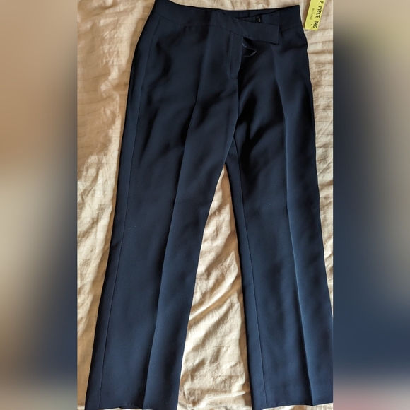 Tahari sz 14 navy suit - Picture 2 of 6